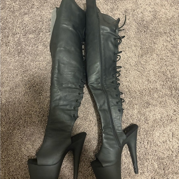 Black Over-the-Knee Lace-Up Heeled Boots - Picture 3 of 6